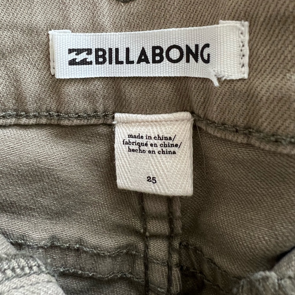 - Nwt Billabong Army Green Distressed Button Up J… - image 4